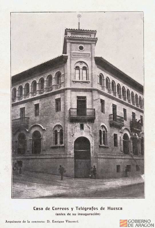 Casa de Correos y Telégrafos de Huesca antes de su inauguración