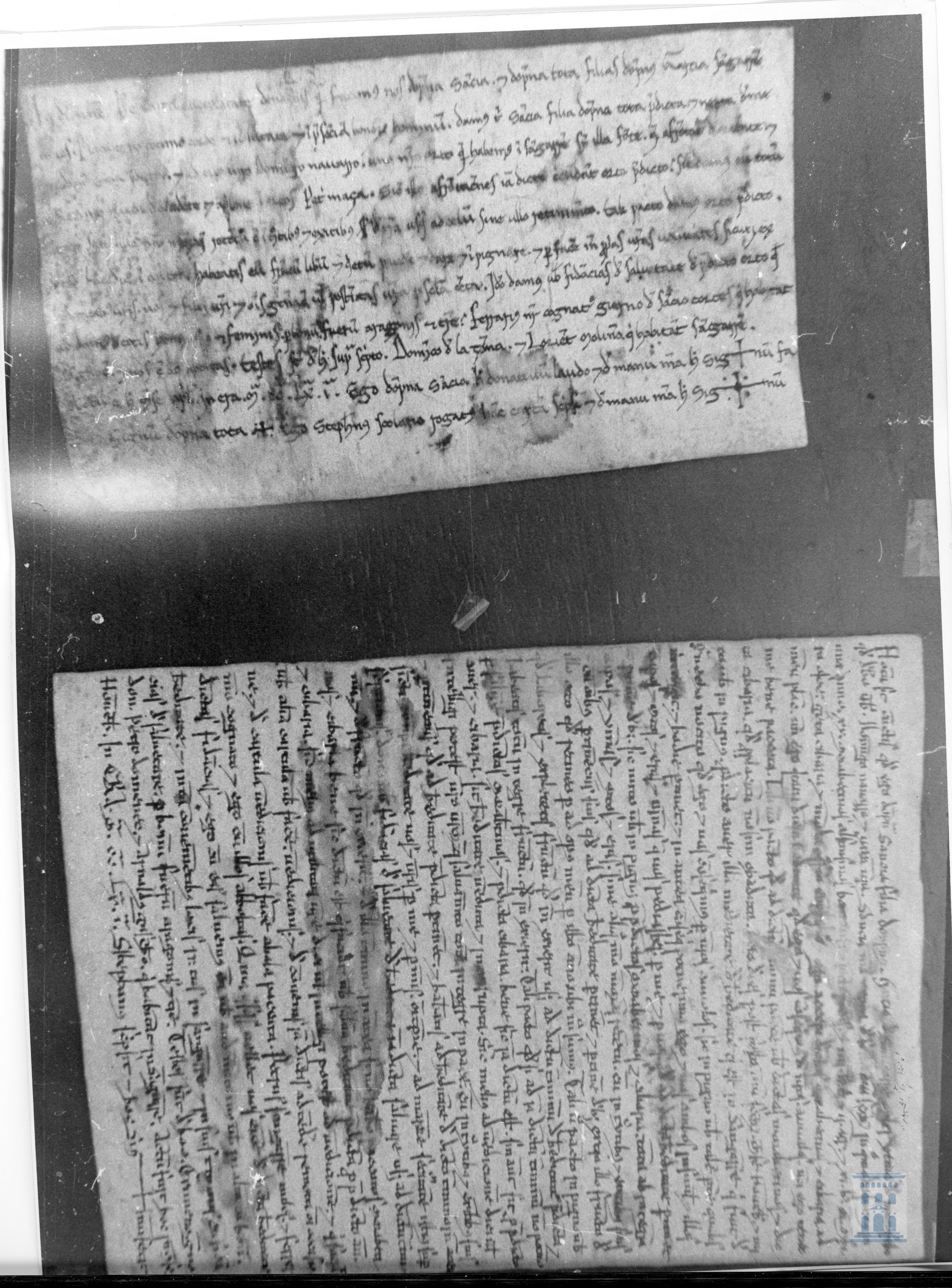 Sancha y Toda, hijas de García de Sangarrén, dan a Sancha, hija de Toda y sobrina de Sancha, y a su esposo Domingo Navarro, un huerto en Sangarrén