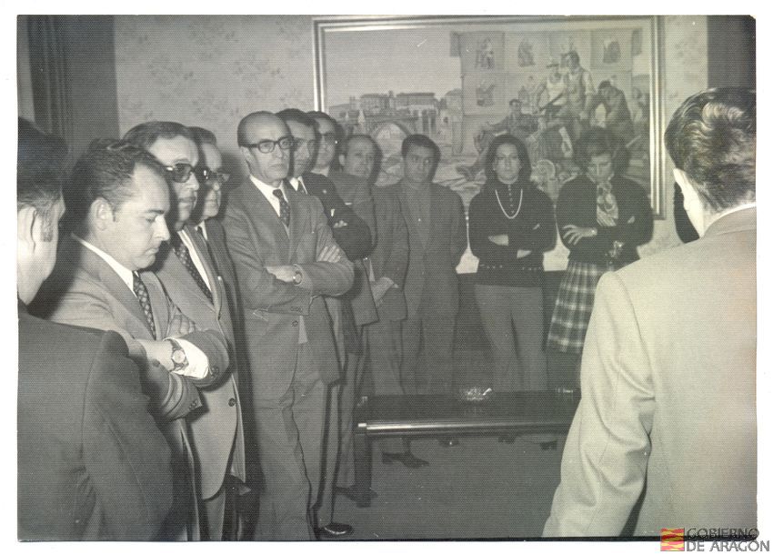 Casa Sindical, despacho del oficial delegado. Toma de posesión del director provincial del Secretariado de Asuntos Sociales de la Delegación Provincial. Al acto asisten presidentes de los Consejos de Empresarios y Trabajadores. 8 de marzo. Teruel