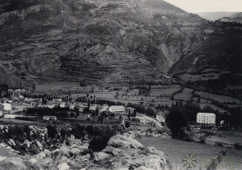 Vista de Benasque desde el entorno de la ermita de San Antón.