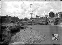 "Destrozos de la guerra. Puente". José Oltra Mera. Sariñena