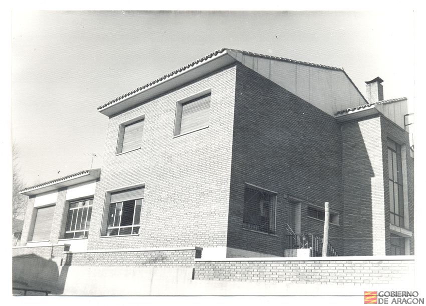 Delegación Sindical. Hogar del productor, fachada lateral. Foto Carmona. Utrillas