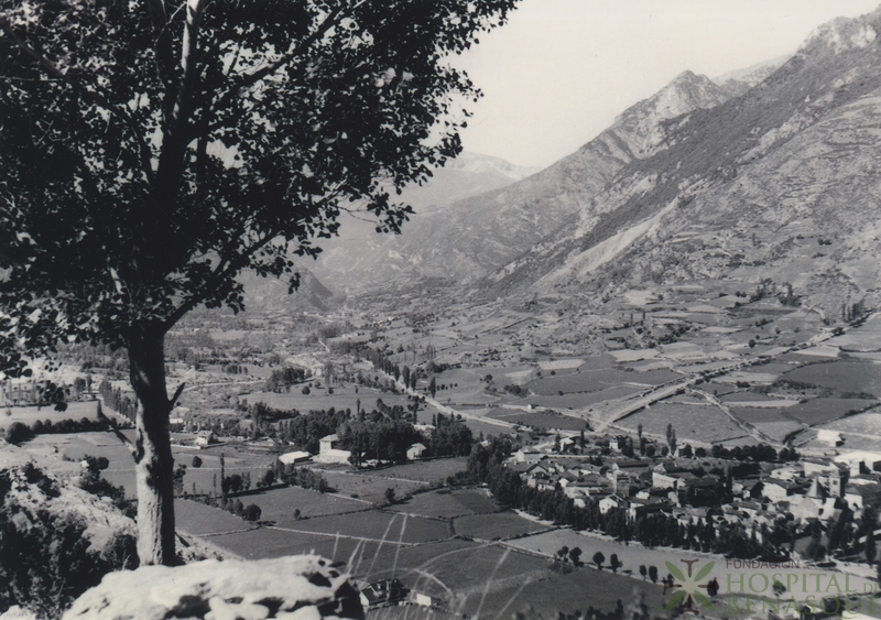 Vista de Benasque y de su valle hasta Eriste.