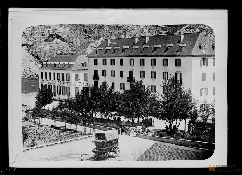 Edificios. Diligencia. Fonda española y francesa. Balneario de Panticosa