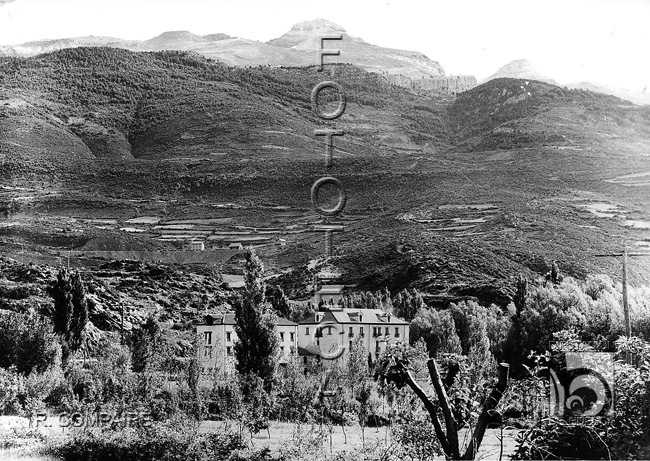 "Alrededores". Ricardo Compairé Escartín. Villanúa