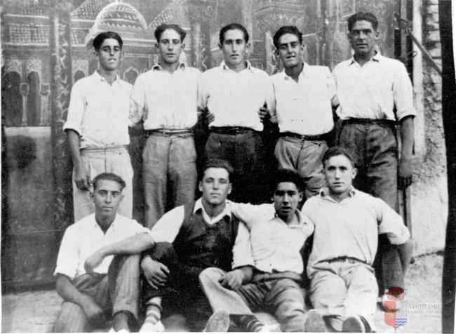 Grupo de amigos. La Puebla de Alfindén